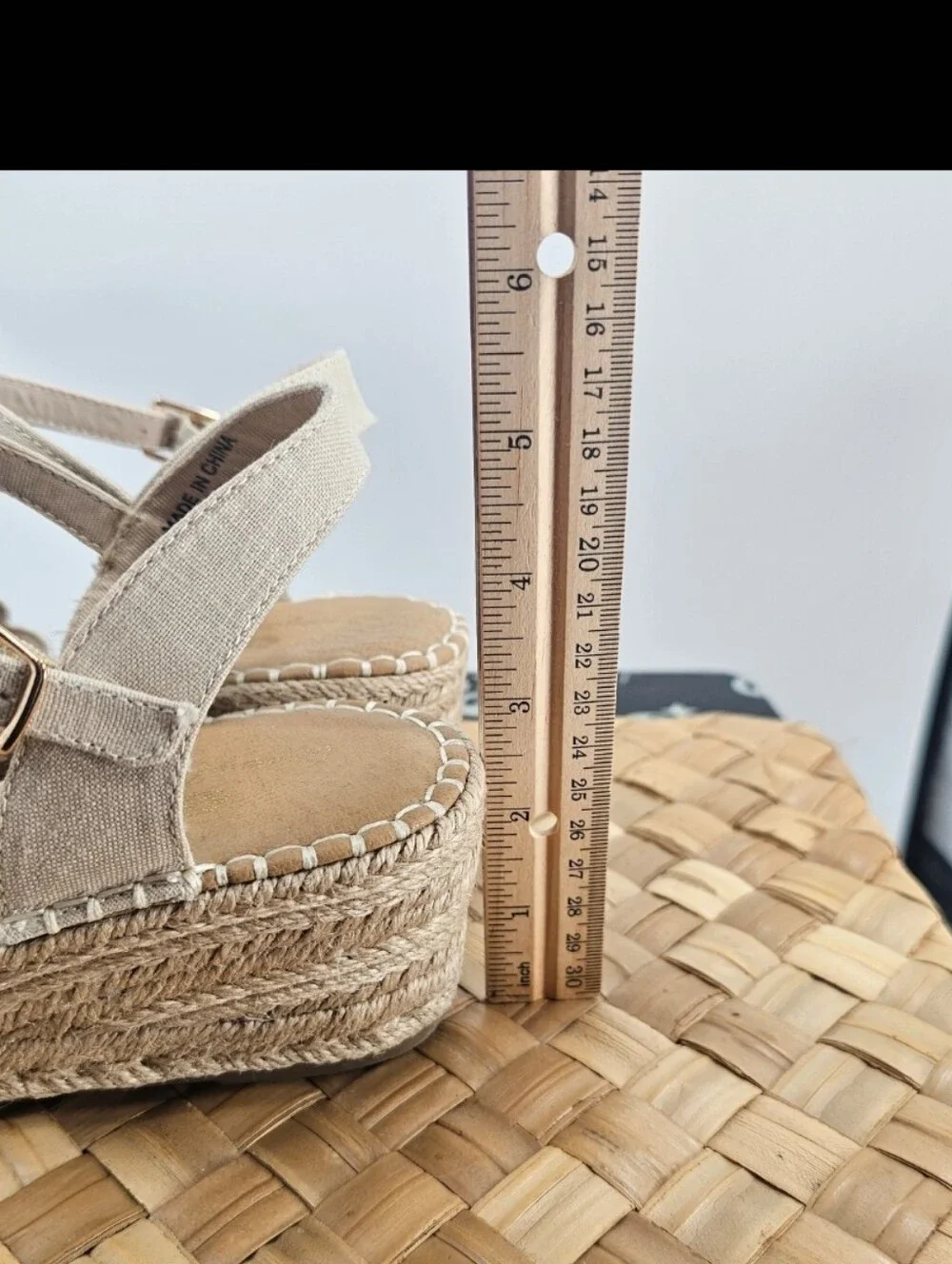 Western Eyelet Espadrille Cream Sandal Size 10